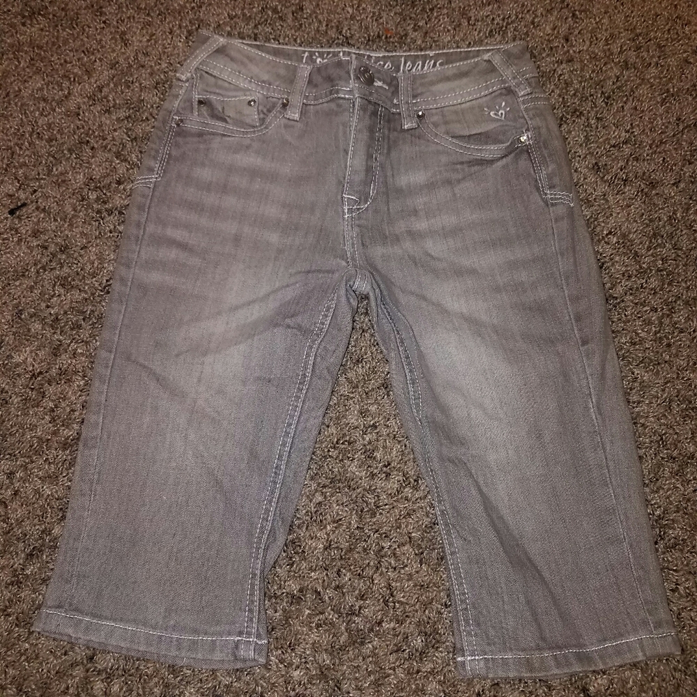 Justice Knee Length Grey Shorts